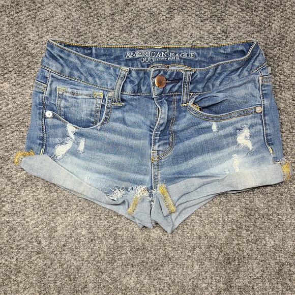 American Eagle Outfitters Pants - Y2k American Eagle Midi Shortie Distressed Cuffed Stretch Micro Shorts Sz 4